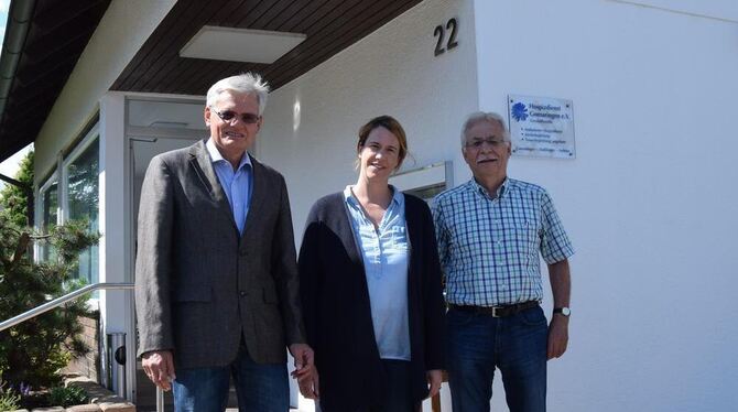 Günther Brenzel, Katja Boll und Günter Vollmer (von links) fühlen sich sehr wohl in der neuen Geschäftsstelle. GEA-FOTO: IWA