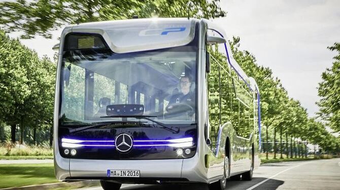 Gut 200 Millionen Euro will Daimler bis 2020 in die Weiterentwicklung seiner Stadtbusse stecken. Foto: Daimer AG