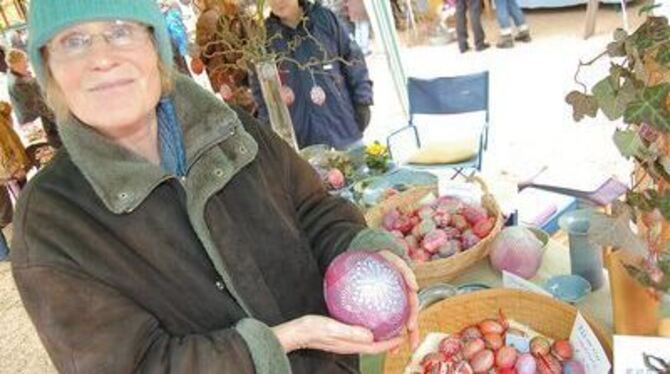 Impressionen vom Wannweiler Oster- und Künstlermarkt, der wenigstens nicht vollständig im Frühlingsregen unterging: Die Engsting