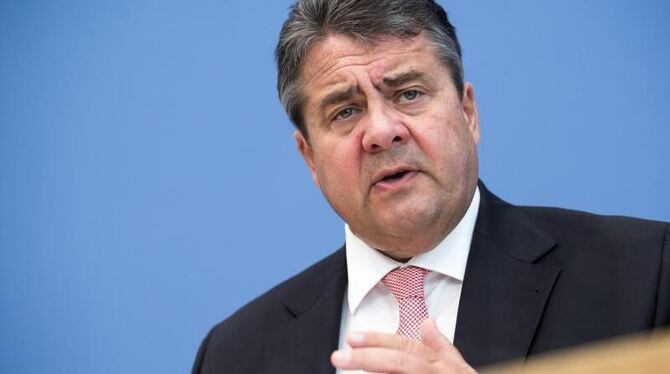 SPD-Chef Sigmar Gabriel: "Ich bin nicht dafür, dass wir über die innere Sicherheit einen riesen Parteienstreit führen, weil d