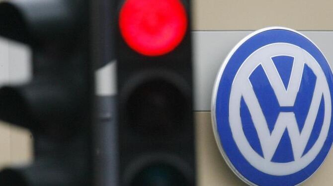 Der VW-Abgasskandal beeinflusst viele VW-Standorte in Deutschland. Wegen massiv einbrechender Gewerbesteuer-Einnahmen erhöhen