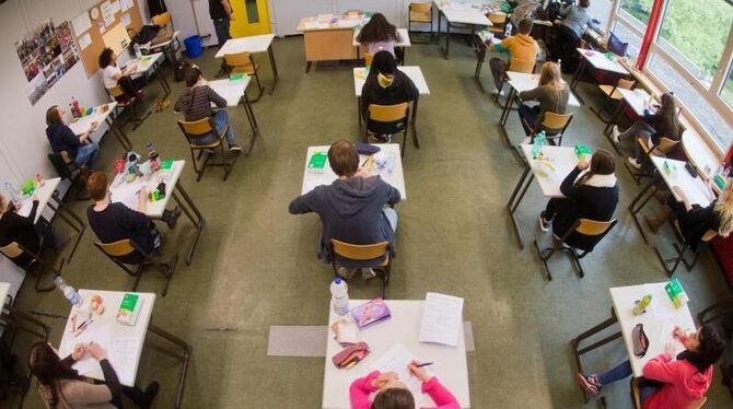 Waldorfschulen und reformpädagogische Modellschulen verzichten bis zur Oberstufe auf Noten. Foto: Julian Stratenschulte