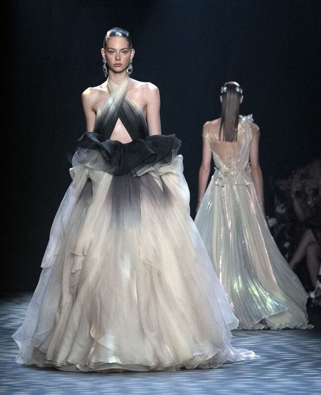 Designer: Marchesa. FOTO: dpa