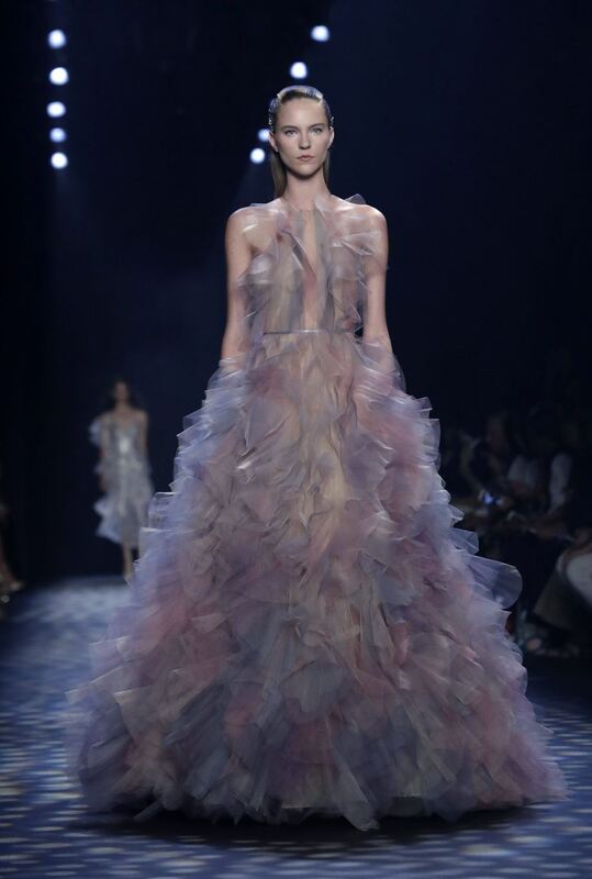 Designer: Marchesa. FOTO: dpa